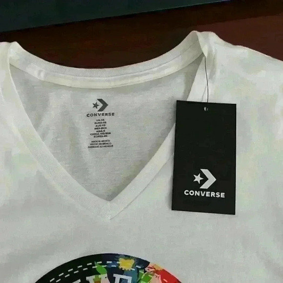 Converse Women's All-Star Chuck Taylor Patch Graphic T-Shirt - White - XS - Picture 4 of 5